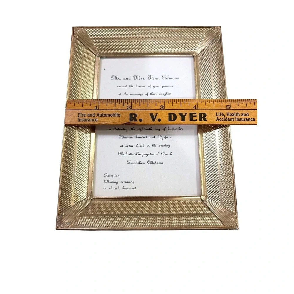VTG Ornate Gold Metal Picture Frame‎ Gilded Rococo/Victorian Decor Elegant 4x6